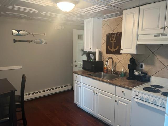 Семейный Номер, Carbone S Beachside Guest Rooms