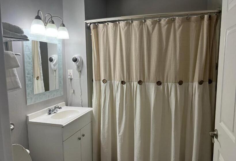 Люкс Повышенной Комфортности, Carbone S Beachside Guest Rooms
