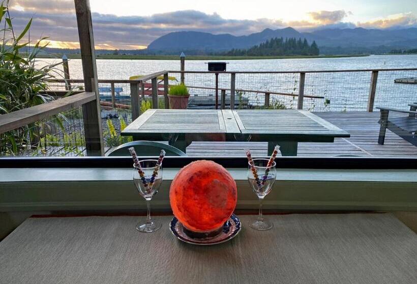 Стандартный Номер Кровать Кинг, Wheeler On The Bay Lodge And Marina