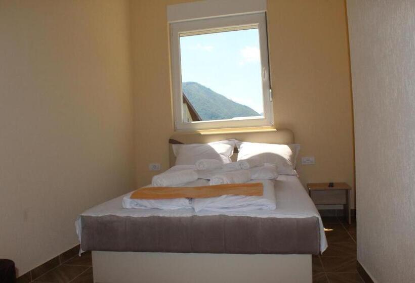 Deluxe Room Mountain View, Guesthouse Eko Piva