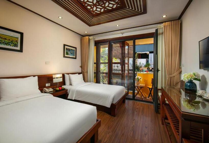 标准间带阳台, Hanoi Nostalgia Hotel & Spa