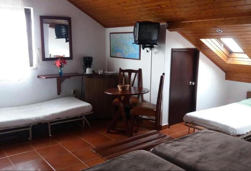Четырехместный Номер Deluxe, Country House Alfarim