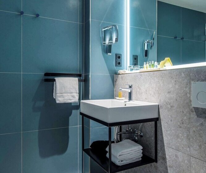 스탠다드 룸 더블 침대, Hilton Garden Inn Mannheim