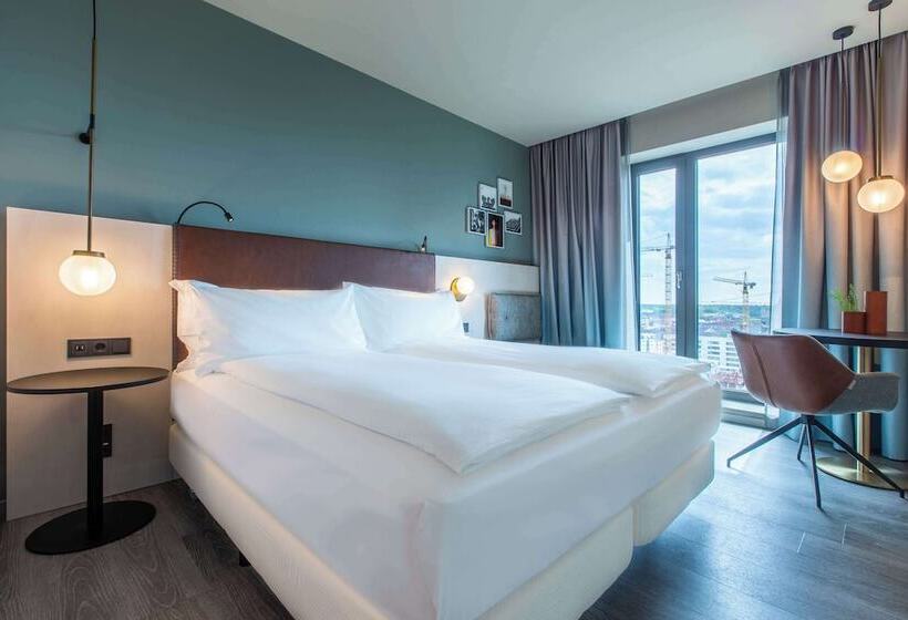 디럭스 룸, Hilton Garden Inn Mannheim