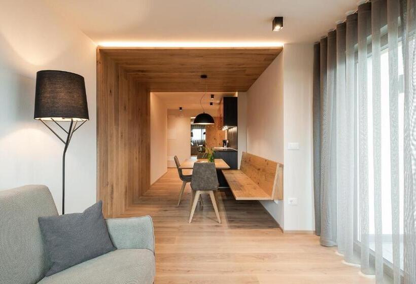 Апартаменты 1 Спальня с Террасой, Aparthotel Abiná Lana Höhe