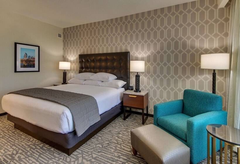 Номер Deluxe, Drury Plaza Hotel Nashville Downtown
