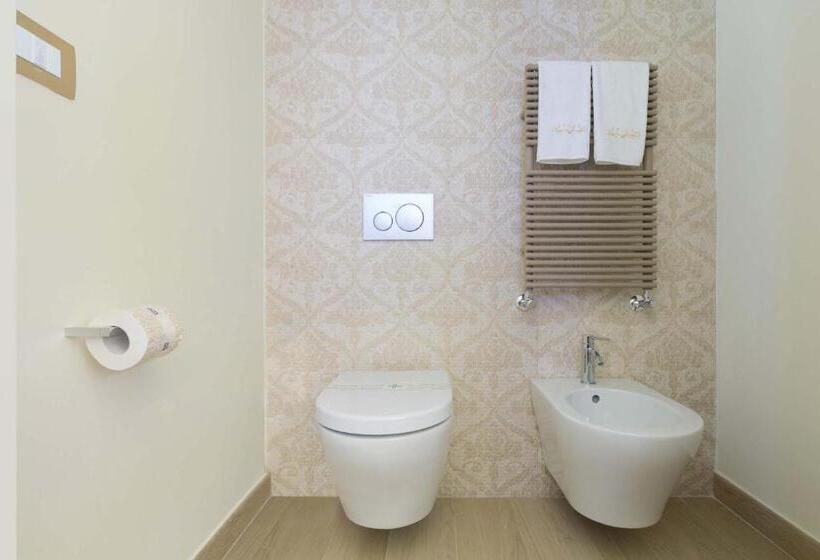 Полулюкс Повышенной Комфортности, Acquaviva Suites