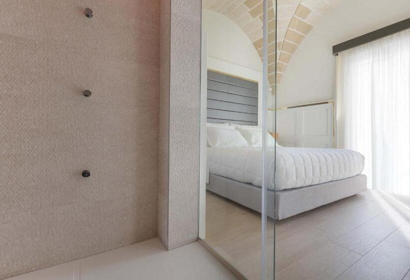 Полулюкс с Балконом, Acquaviva Suites
