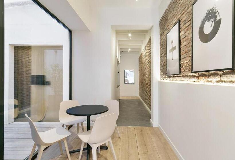 Номер Стандарт с Террасой, Arte Suites By Olala Homes