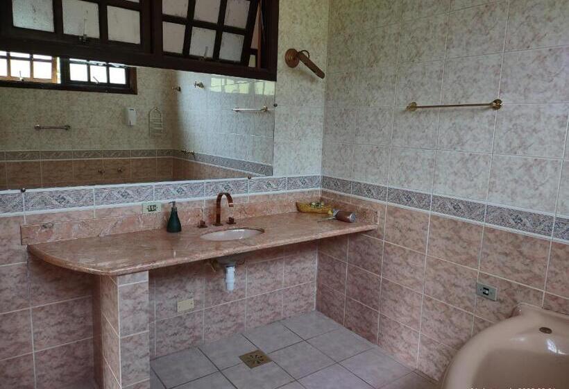 Suíte com Hidromassagem, Solar Das Canoas Prumirim