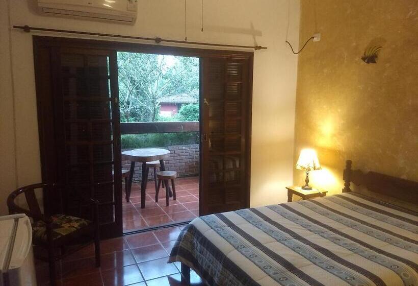 Quarto Estandar, Solar Das Canoas Prumirim