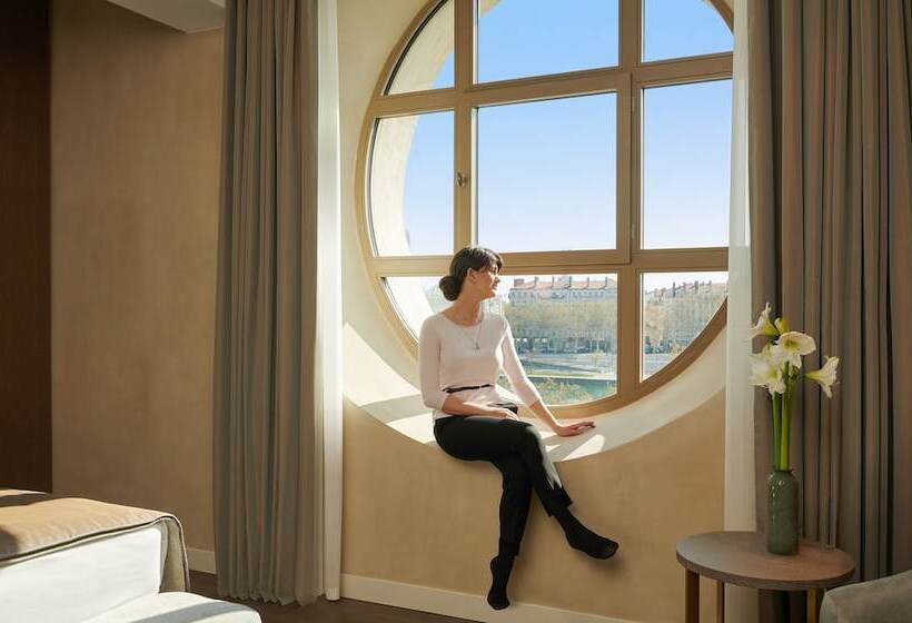 اتاق کلاب, Intercontinental Lyon   Hotel Dieu, An Ihg