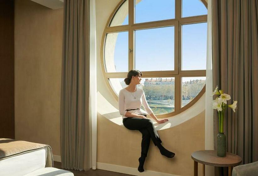 اتاق اجرایی با تخت بزرگ, Intercontinental Lyon   Hotel Dieu, An Ihg