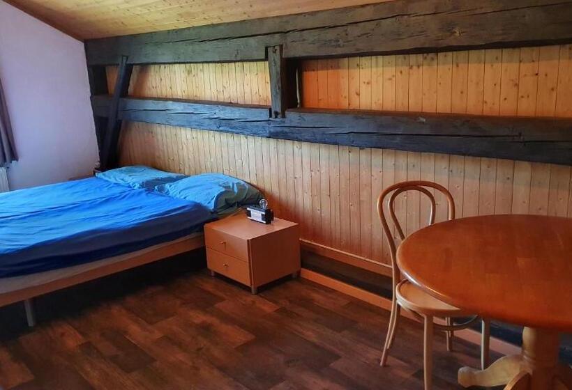 Номер Стандарт Совместная Ванная, Auberge De La Couronne