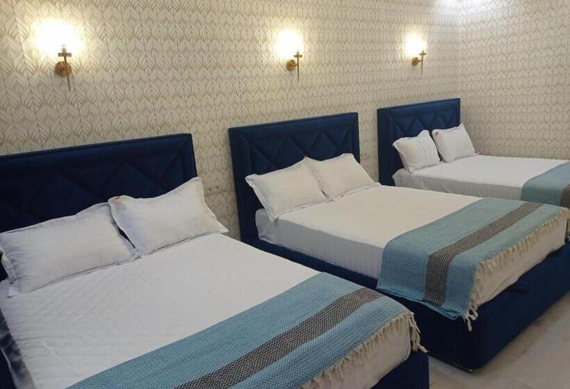 공동 객실, Comfortable Home Stay