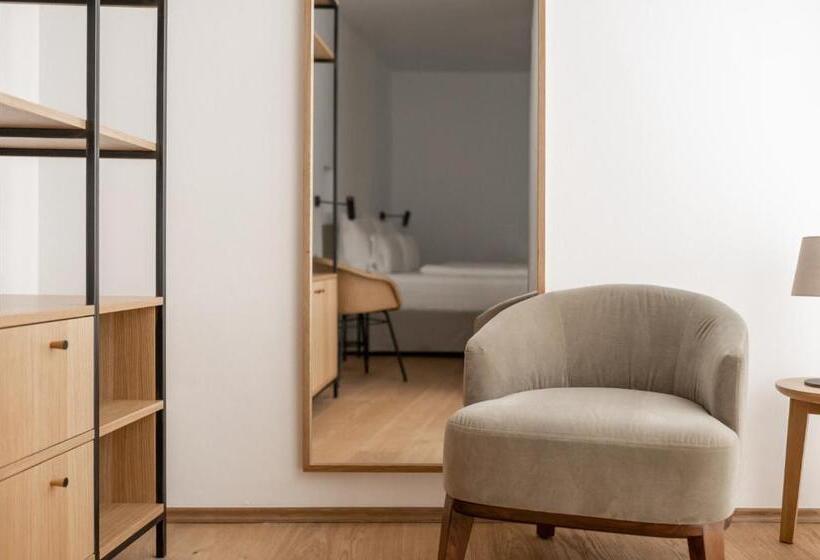 آپارتمان 1 خوابه با تراس, Kuntino Suites