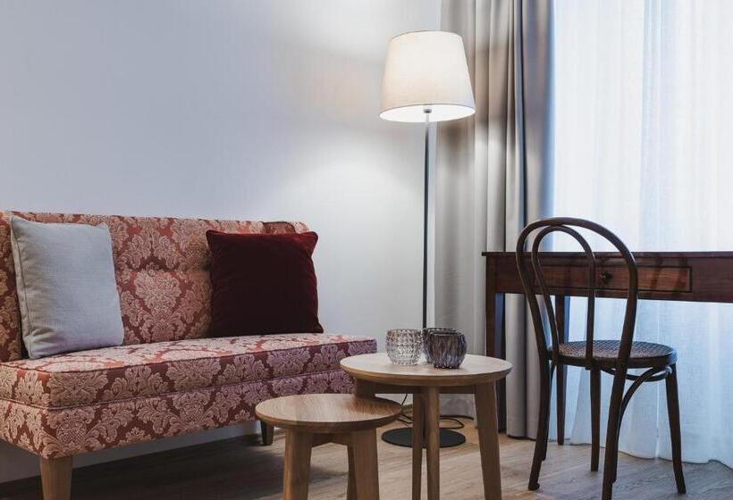 آپارتمان 1 خوابه با بالکن, Kuntino Suites
