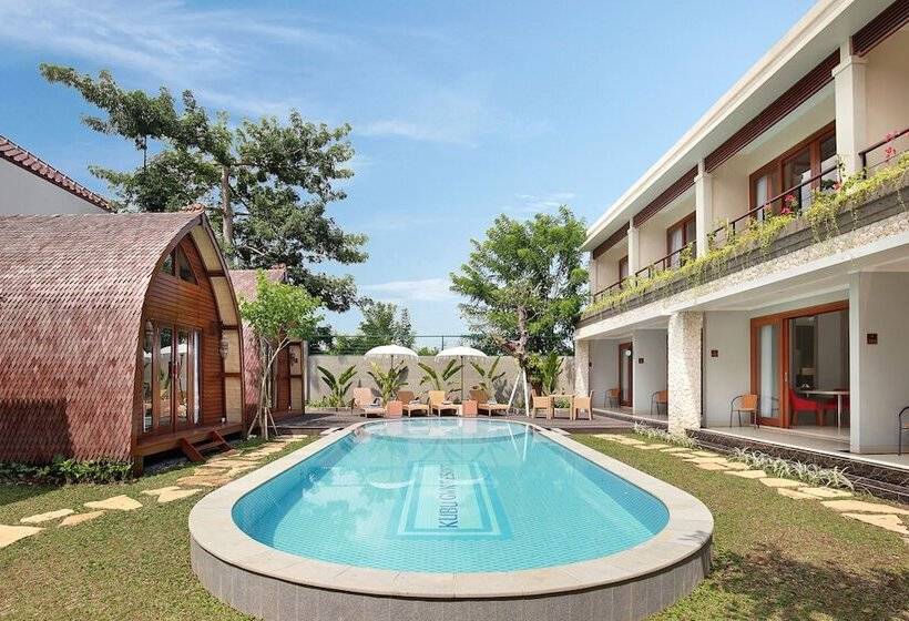 سوییت لوکس, Kubu Gwk Resort