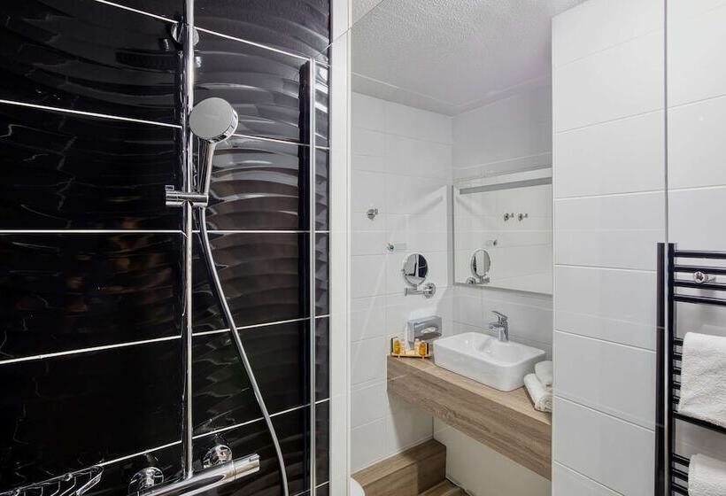 Классический номер с видом на горы, Best Western Le Vauban