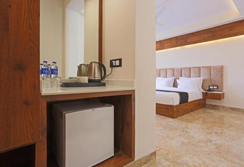 اتاق خانوادگی, Global Stay Near Delhi Airport