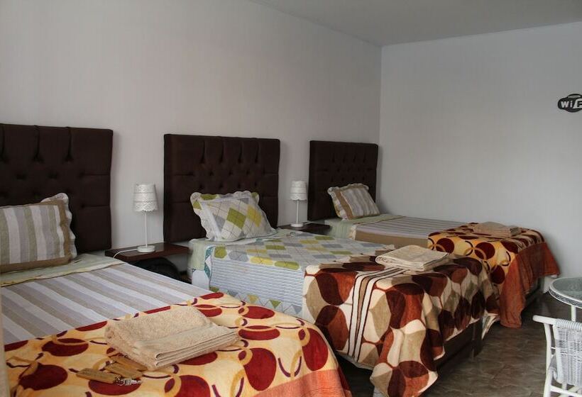 اتاق کلاسیک سه تخته, Huacachina Desert House