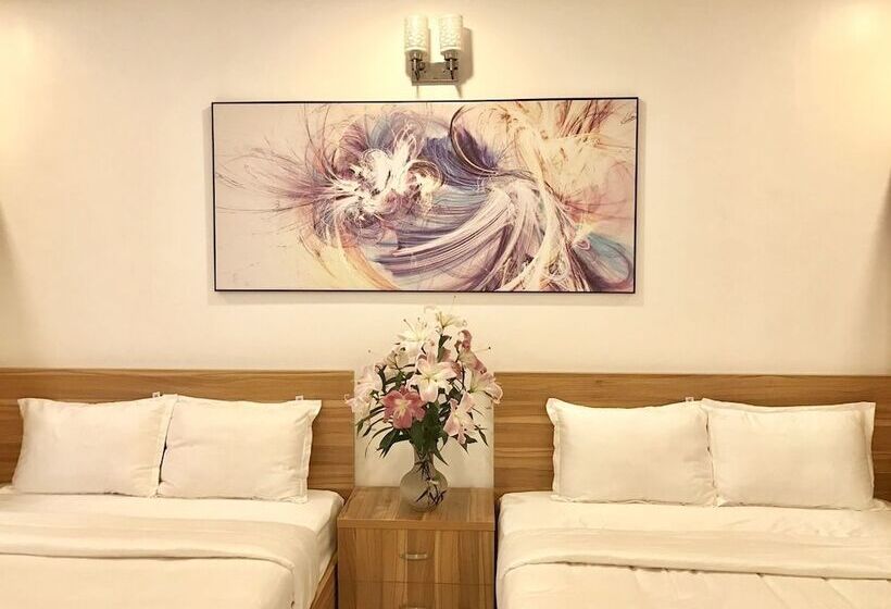 اتاق خانوادگی, Louis Hotel   Bui Vien Walking Street