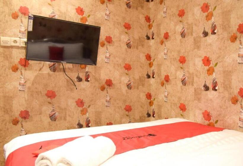 Quarto Estandar, Reddoorz Near Pelabuhan Tanjung Perak 2 Surabaya