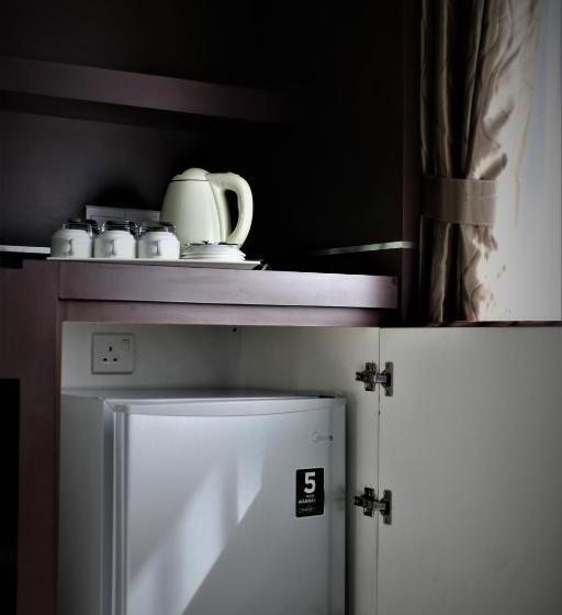 Quarto Familiar Deluxe, Wave View