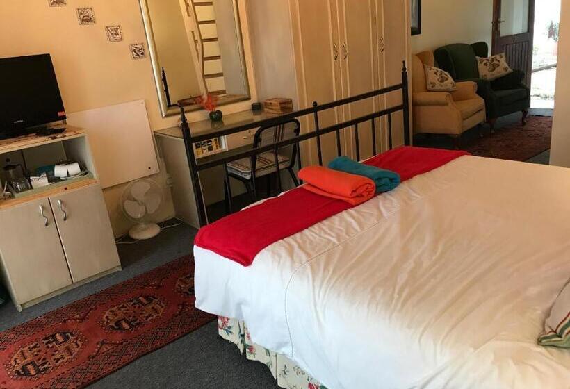 Номер Стандарт, Cycads On Sea Guest House