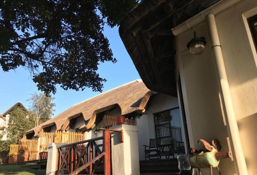 Номер Стандарт, Cycads On Sea Guest House
