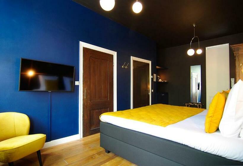 스탠다드 룸 킹사이즈 침대, 1637: Historic Canal View Suites