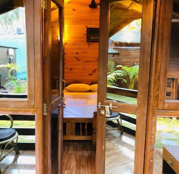 Номер Deluxe с Балконом, Palolem Luxuries Beach Cottages