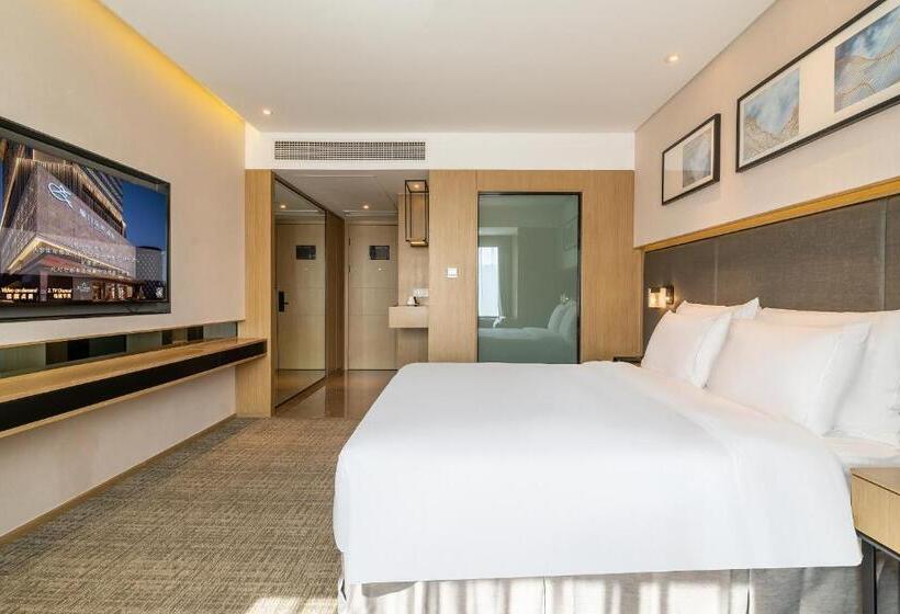 Номер Deluxe, Zenith Hotel Near Train Station & The Mixc