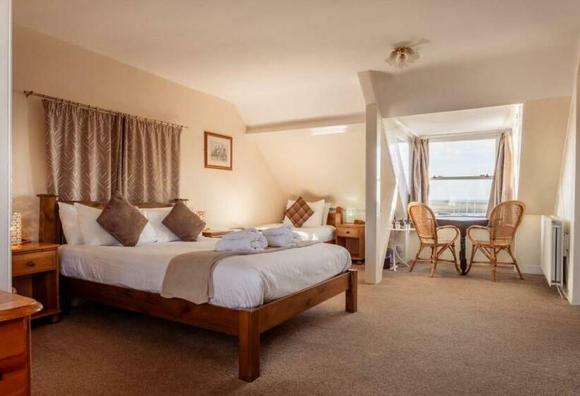 חדר משפחתי נוף לים, Manor House Hotel Holy Island