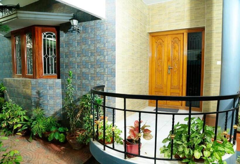 בונגלו סטנדרט עם 3 חדרי שינה, Zuriel Suite Guest House
