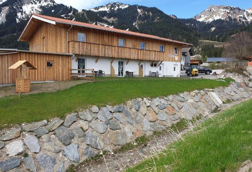 Номер Стандарт, Gästehaus Am Hahnenkamm