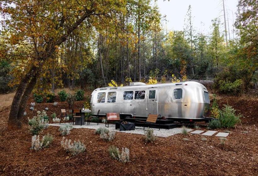 디럭스 룸, Autocamp Yosemite