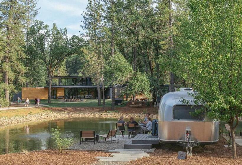 디럭스 스위트, Autocamp Yosemite
