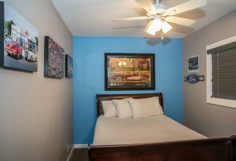 Люкс Повышенной Комфортности, Historic Route 66 Motel