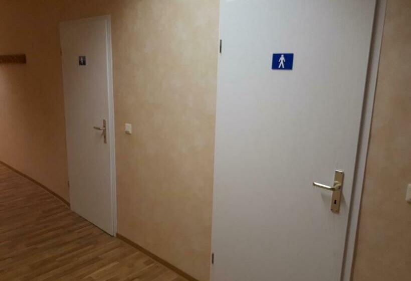 Семейный Номер, Boootshaus   Am Spreeufer