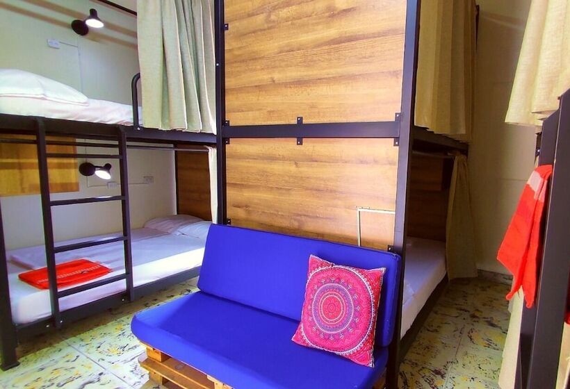 Кровать в Общей Комнате, Hostel Trip Monkey San Gil