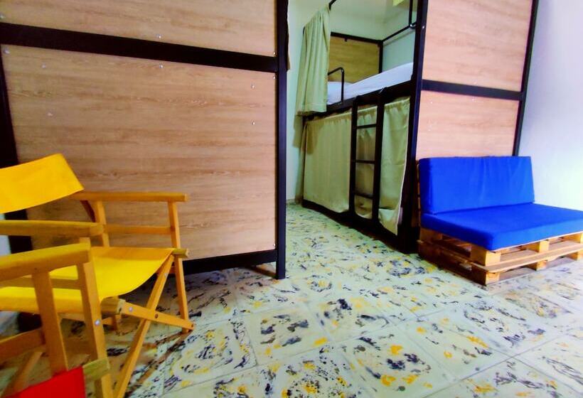 Кровать в Общей Комнате, Hostel Trip Monkey San Gil