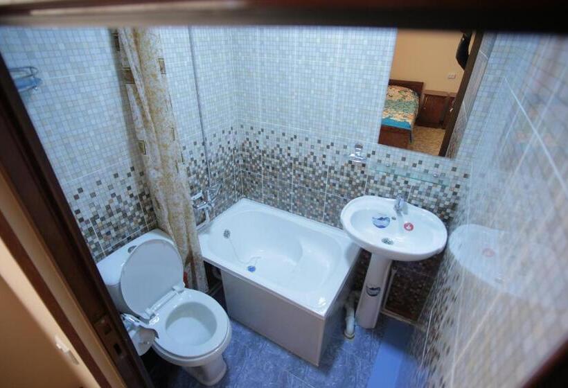 اتاق استاندارد, Nurobod Guesthouse