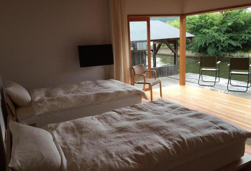 Номер Стандарт, Waterside Cottage Heron