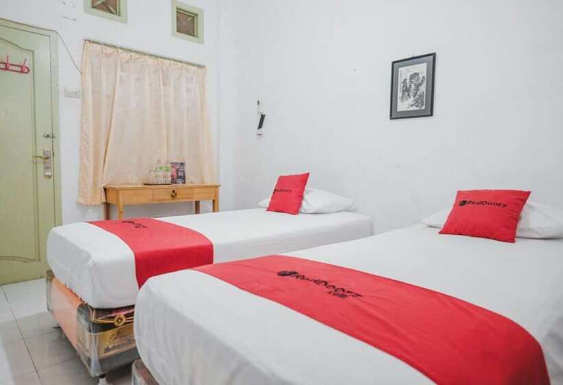 Номер Стандарт, Reddoorz Near Kartini Mall Lampung