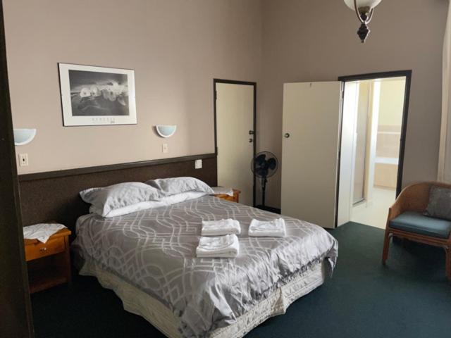 발코니 디럭스 룸, Grand Hotel   Whangarei