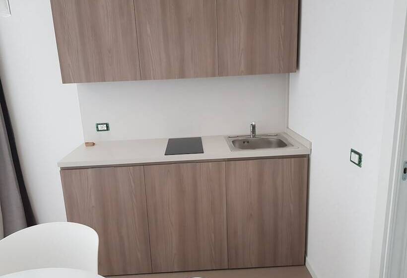 سوییت سوپریور, Venus Suites