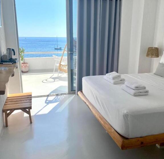 Quarto Superior Vista Mar com Varanda, Geo & Art Boutique
