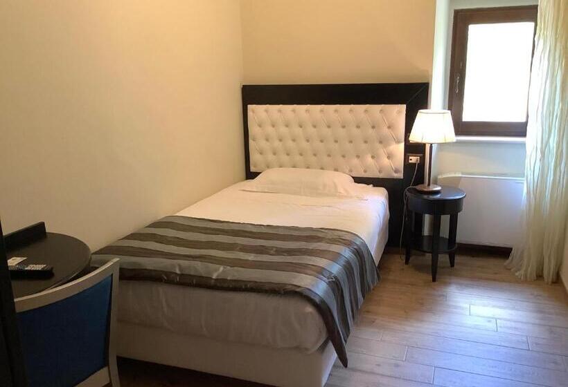 اتاق استاندارد یک نفره, Locanda Tre Frati