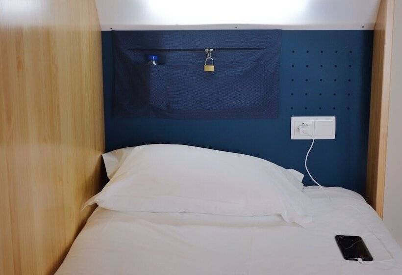 تختخواب در اتاق مشترک, Innesposende Sports Hostel